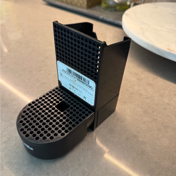 Nespresso x Breville - Essenza Mini Black Espresso Coffee Machine - Picture 9 of 11